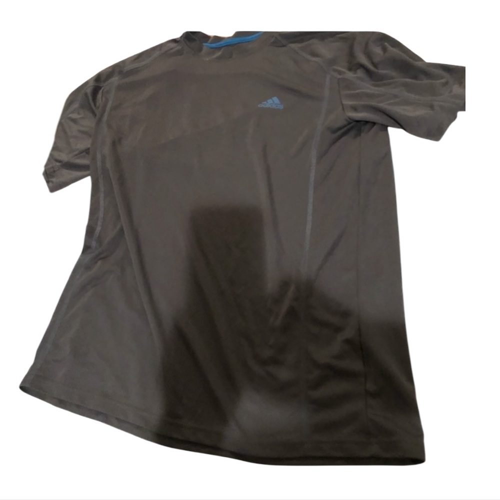 Adidas Climate size large grey short sleeve tee climate control